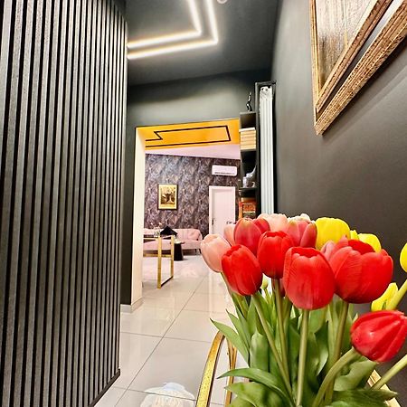 Elegance Rooms Spaccanapoli Luaran gambar