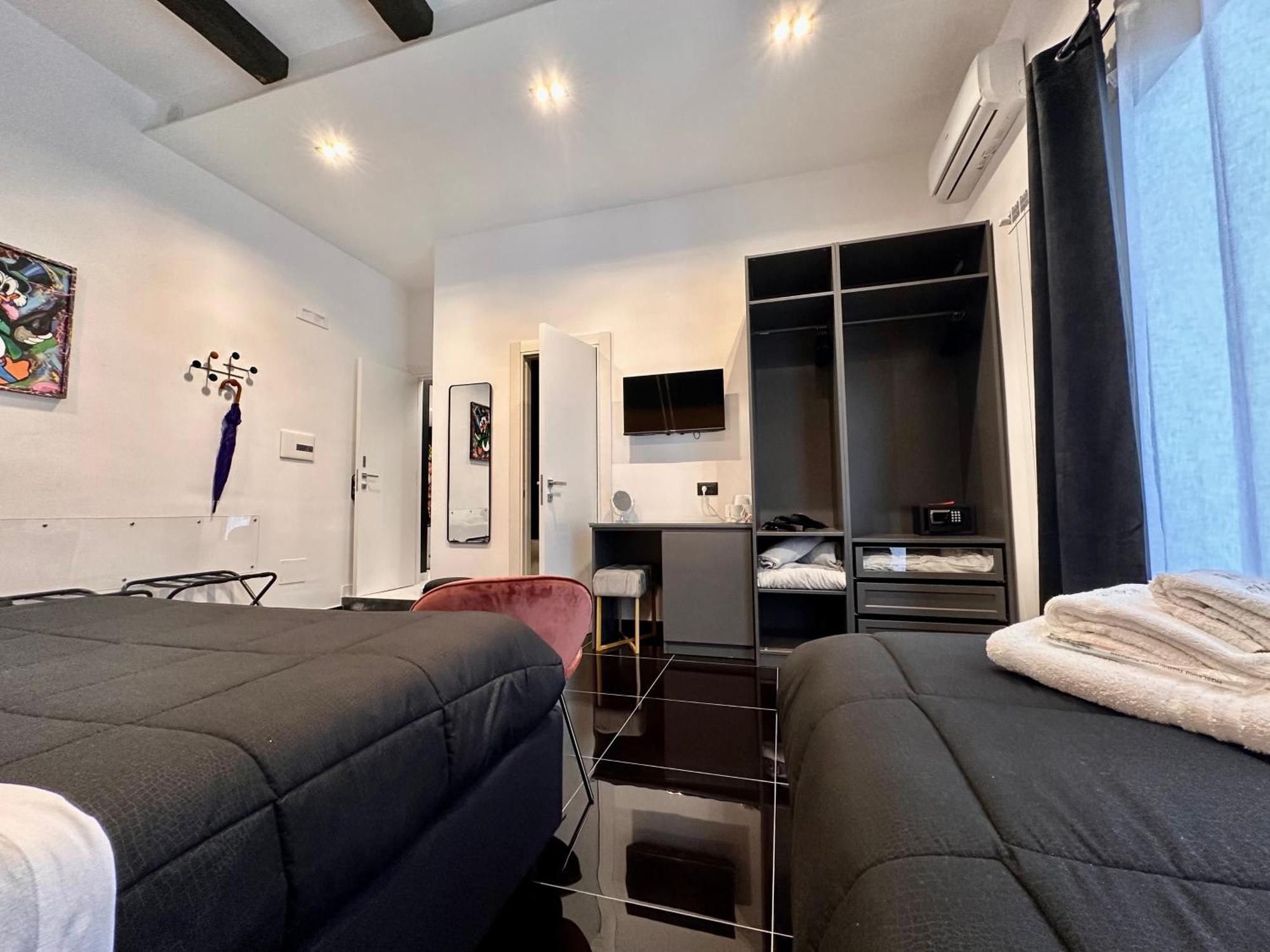 Elegance Rooms Spaccanapoli Luaran gambar