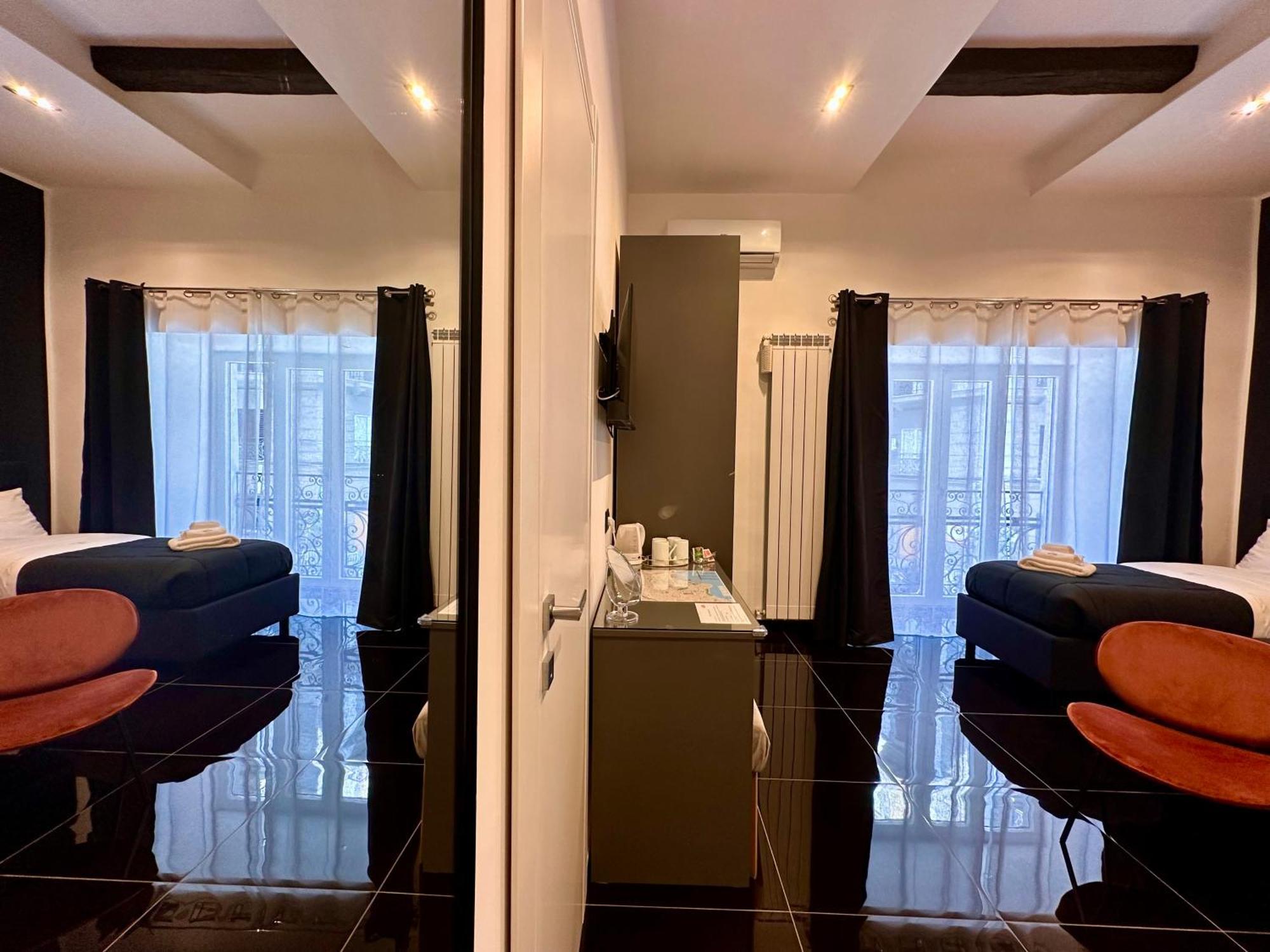Elegance Rooms Spaccanapoli Luaran gambar