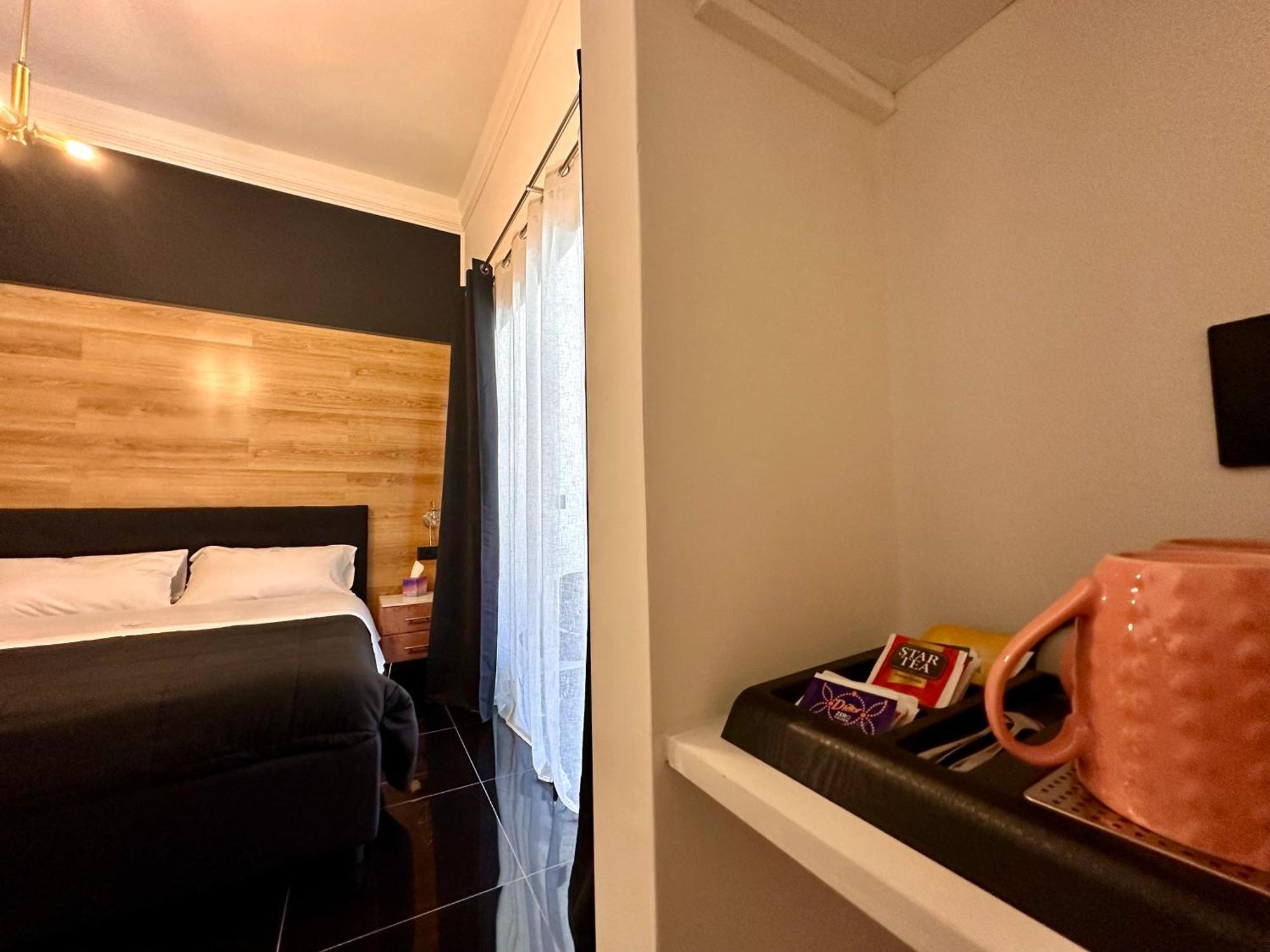 Elegance Rooms Spaccanapoli Luaran gambar