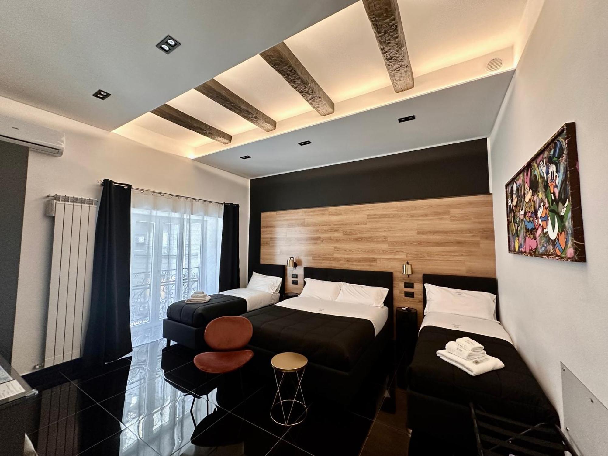 Elegance Rooms Spaccanapoli Luaran gambar
