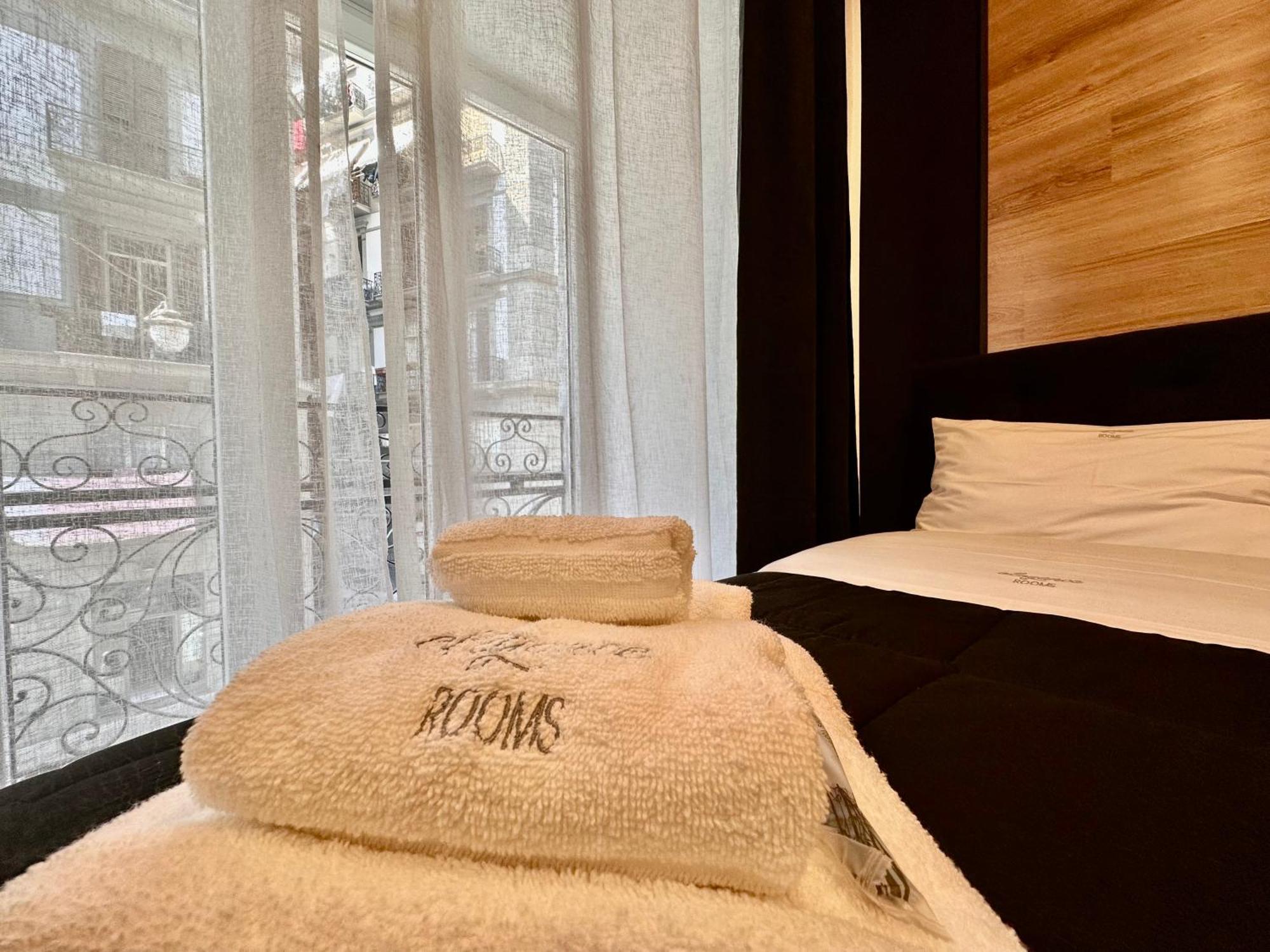 Elegance Rooms Spaccanapoli Luaran gambar