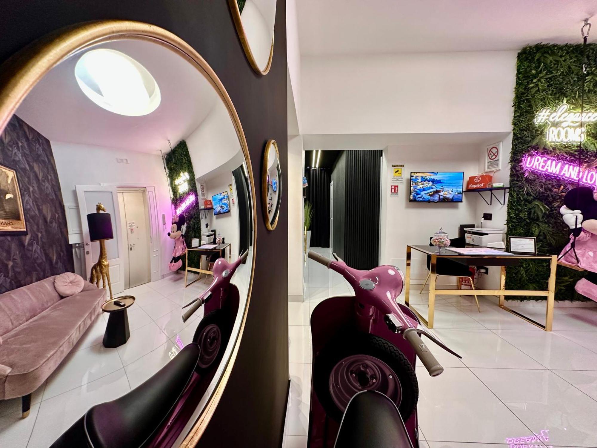 Elegance Rooms Spaccanapoli Luaran gambar