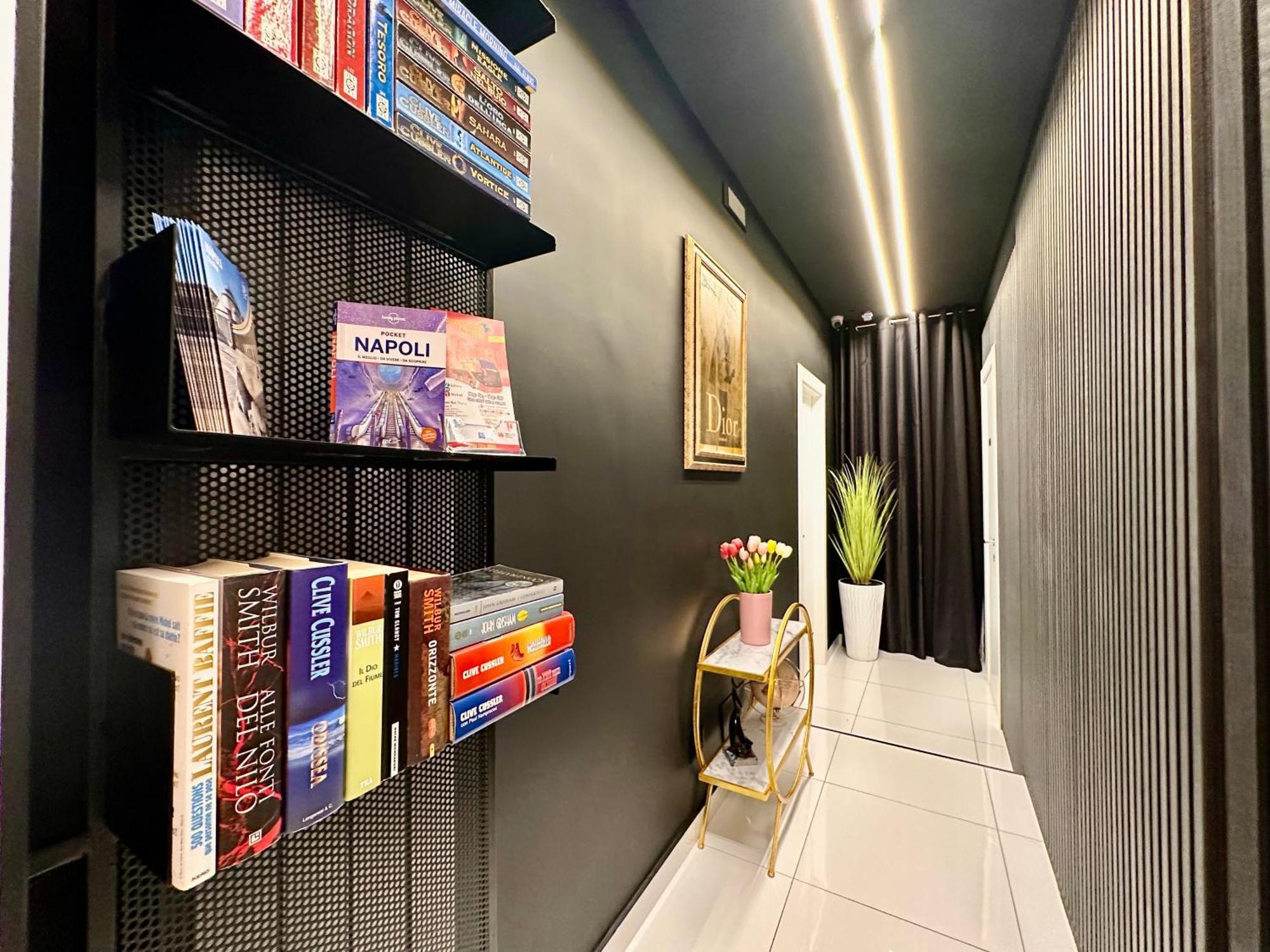 Elegance Rooms Spaccanapoli Luaran gambar