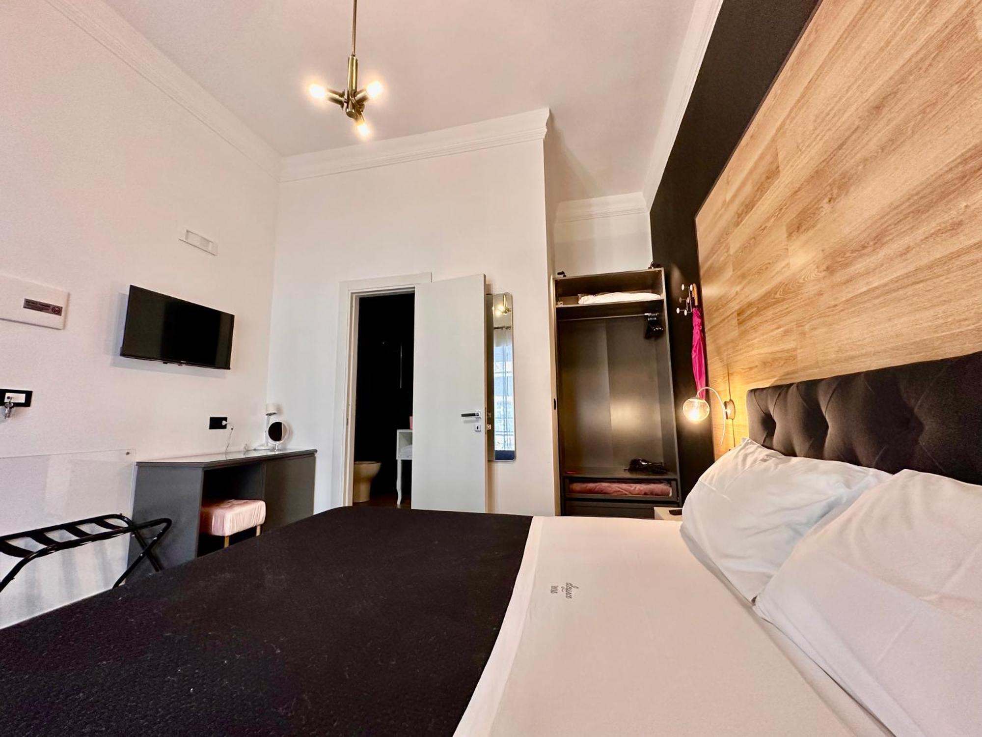 Elegance Rooms Spaccanapoli Luaran gambar