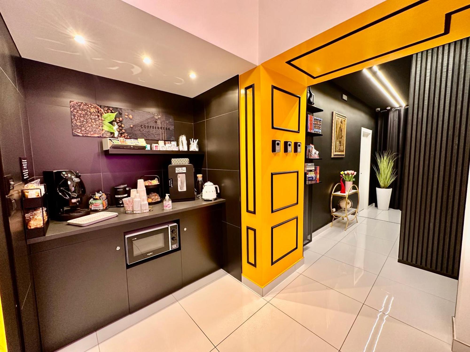 Elegance Rooms Spaccanapoli Luaran gambar