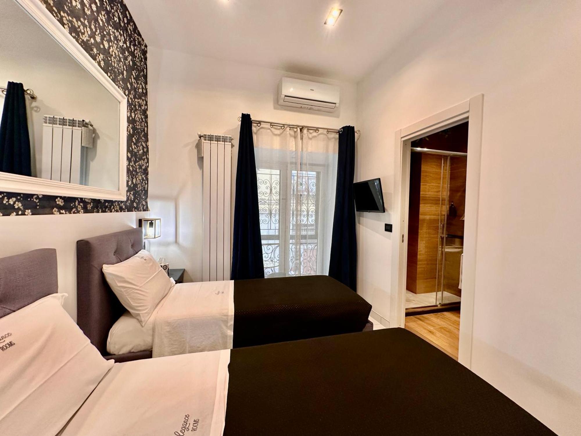 Elegance Rooms Spaccanapoli Luaran gambar